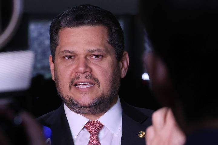 Alcolumbre marca votação da PEC da segurança pública para terça-feira