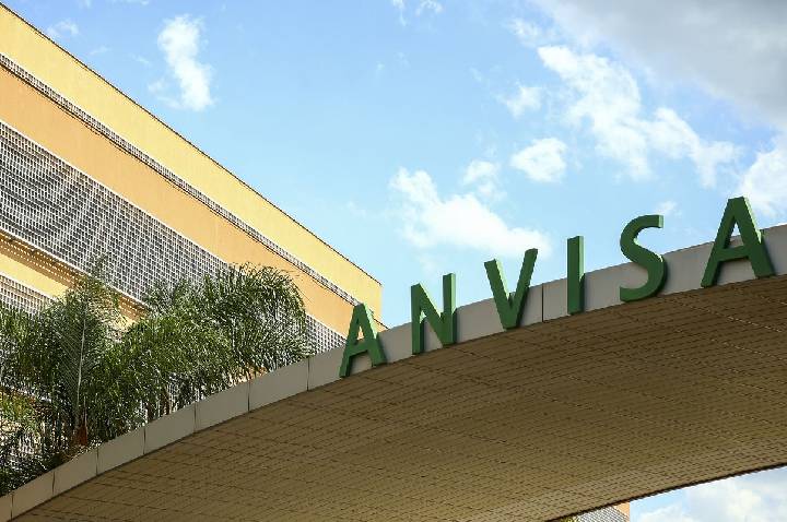 Anvisa proíbe lotes irregulares de medicamento para esclerose múltipla