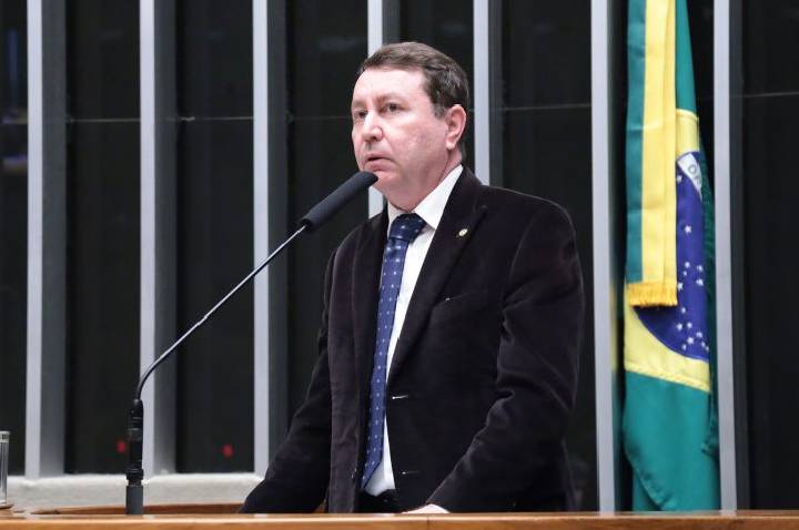 Comissão aprova criação de plataforma para aproximar pequenos municípios e universidades