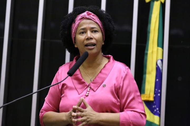 Comissão aprova projeto que cria Política Nacional de Saúde na Escola