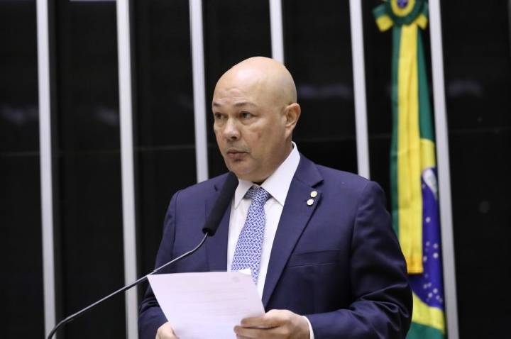 Comissão debate projeto que cria regras para contratos entre fornecedores e distribuidores