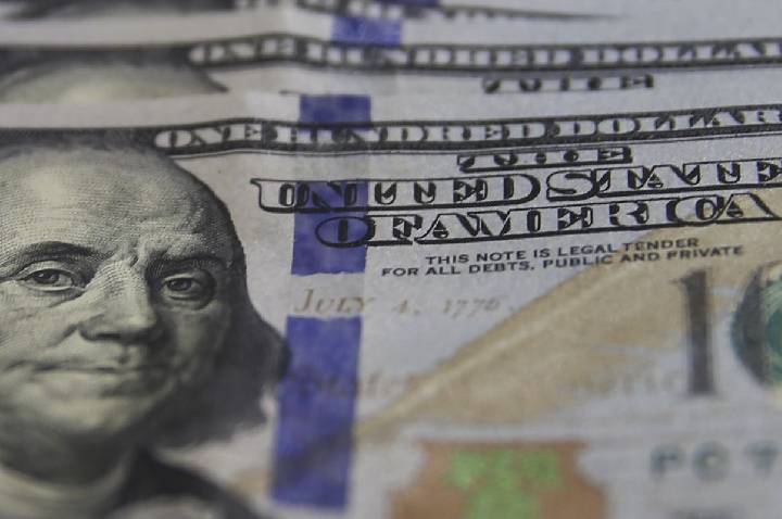 Déficit nas contas externas fica em R$ 1,8 bilhão em abril