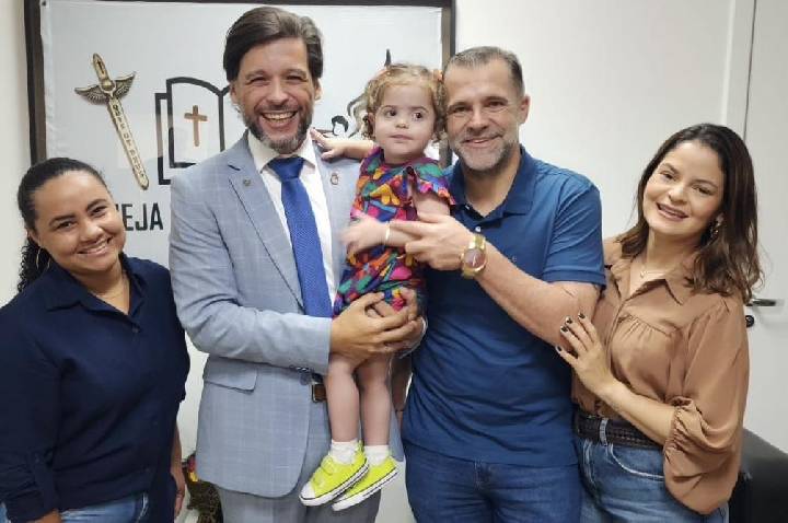 Delegado Camargo recebe famílias e reforça mobilização em defesa de crianças cardiopatas em Rondônia