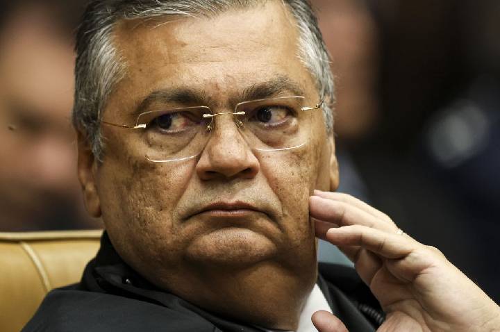 Dino diz que pagamento de novos penduricalhos está proibido