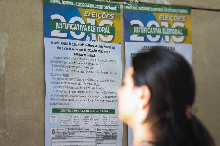 Eleições 2026: saiba como funcionam o voto em trânsito e a justificativa eleitoral