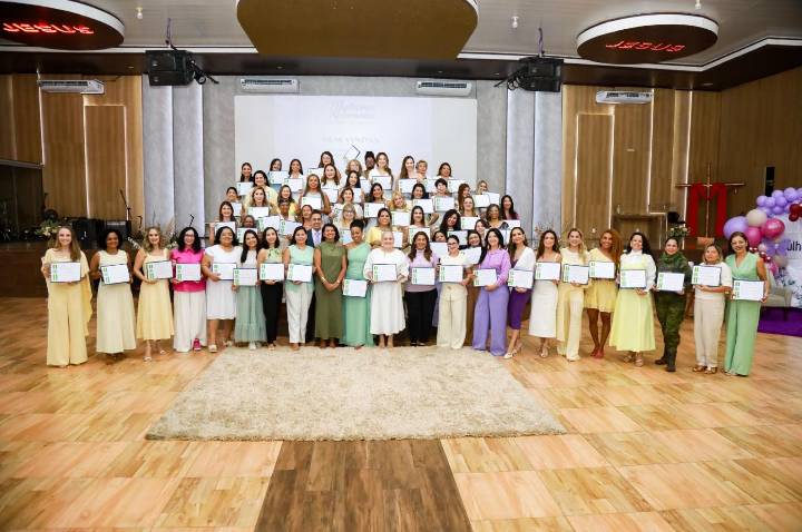 Eyder Brasil encerra ciclo do Projeto Mulheres Relevantes em Porto Velho com quase 100 homenageadas