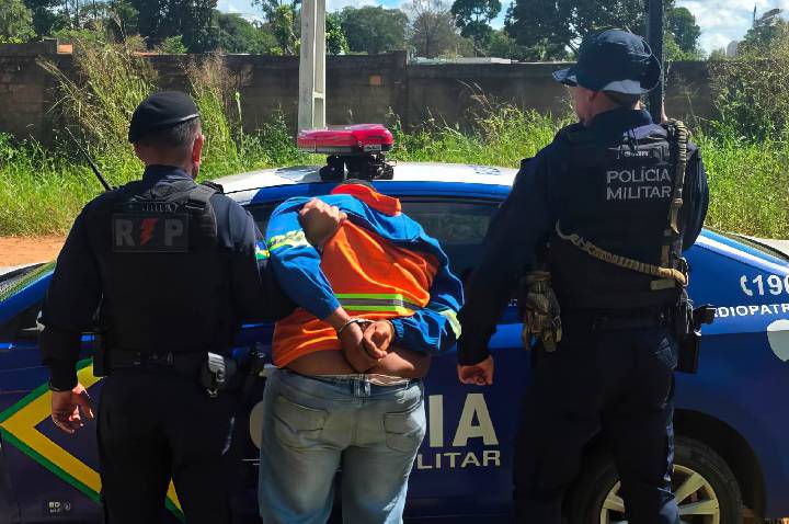 JI-PARANÁ – PATRULHAMENTO OSTENSIVO DA POLÍCIA MILITAR RESULTA NA CAPTURA DE FORAGIDO DA JUSTIÇA