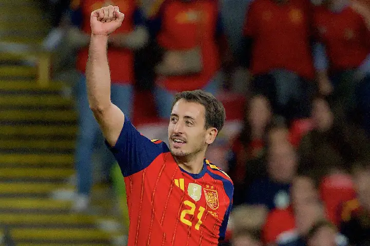 Kane e Ferran atacam de vilões e Espanha vence Inglaterra em jogo de apagões e viradas