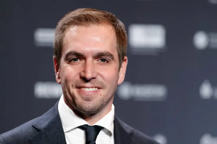 Lahm: ‘Manchester City era um prazer de ver jogar, mas se desconectou das raízes’