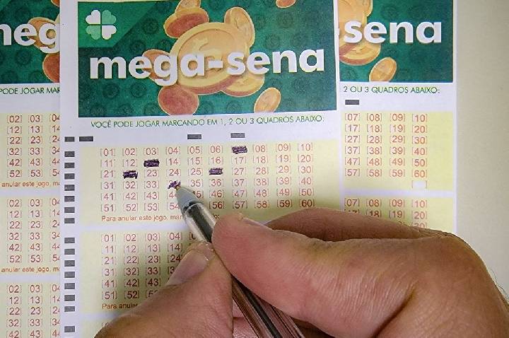 Mega-Sena acumula e próximo concurso pode pagar R$ 92 milhões