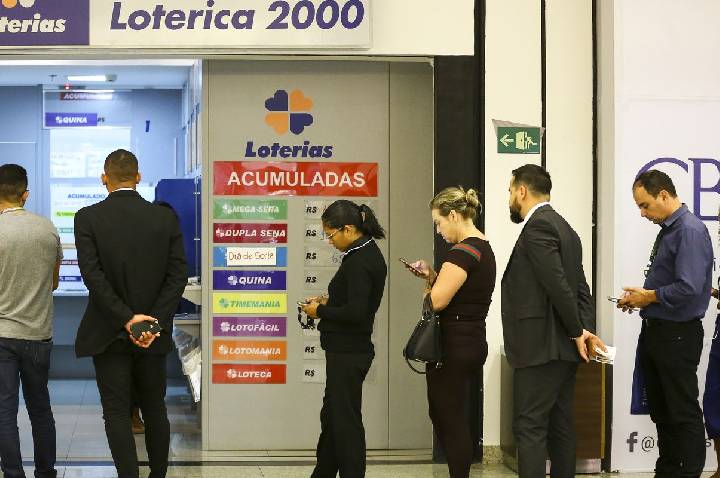Mega-Sena sorteia prêmio acumulado em R$ 112 milhões neste domingo
