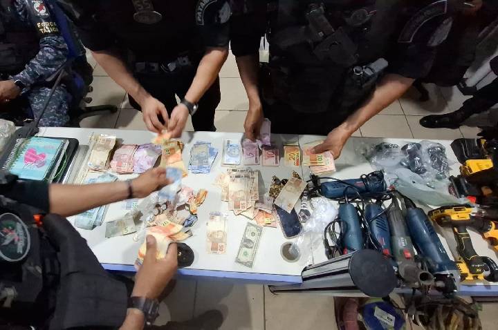 Operação Maximus desarticula ponto de tráfico e apreende arsenal de objetos suspeitos em Porto Velho