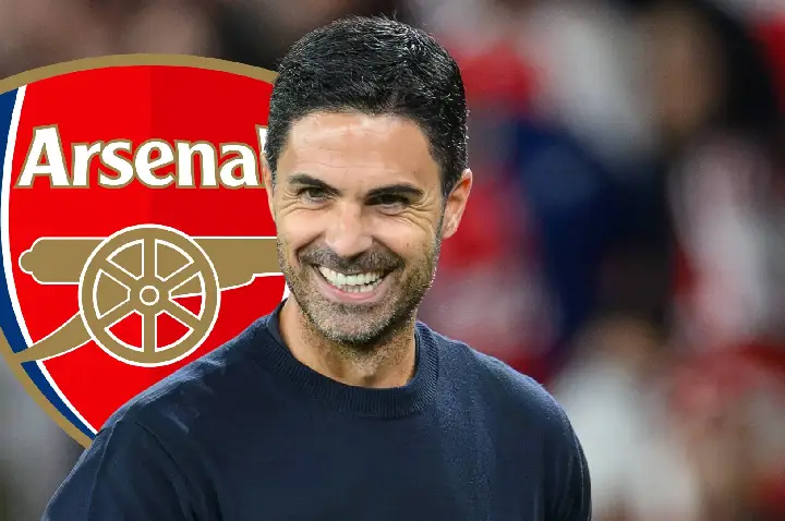 Os três atacantes sem clube que o Arsenal poderia contratar após lesão de dois titulares