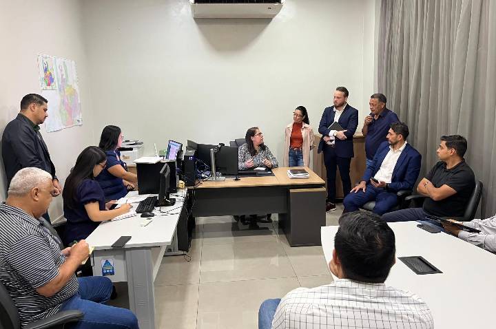 Pacele fiscaliza emendas na Semusa e garante ambulância, reforma e equipamentos para os distritos