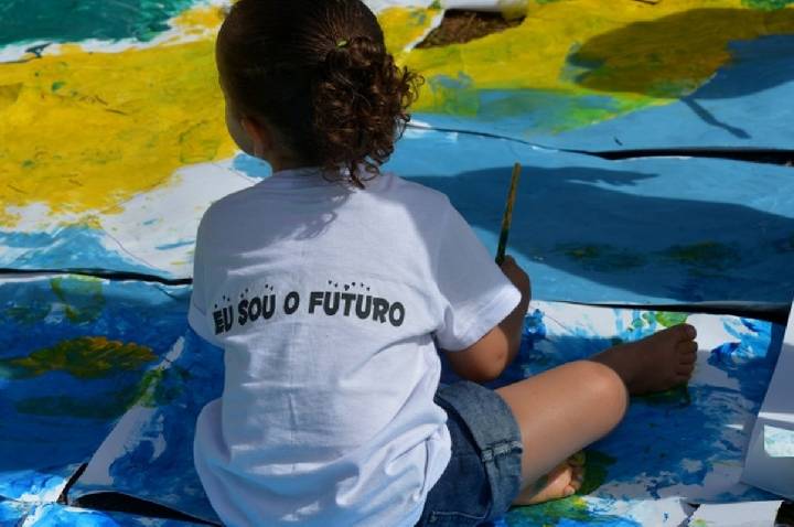 Pais veem palmada como disciplina e não como violência, alerta Unicef