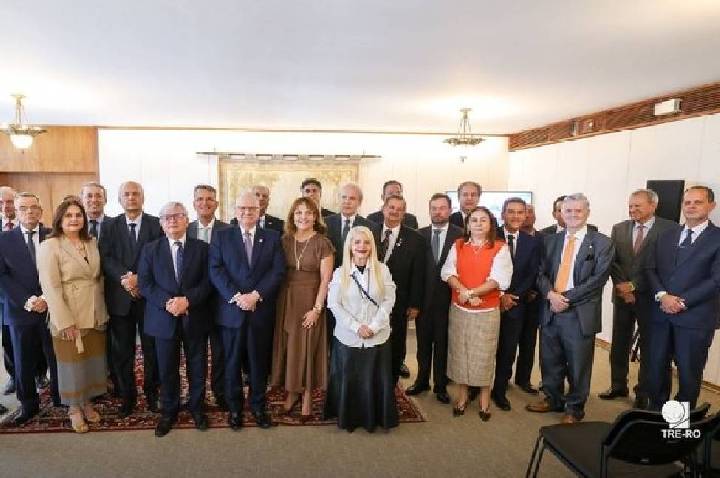 Presidente do TRE-RO participa de reunião institucional no STF sobre desafios da magistratura