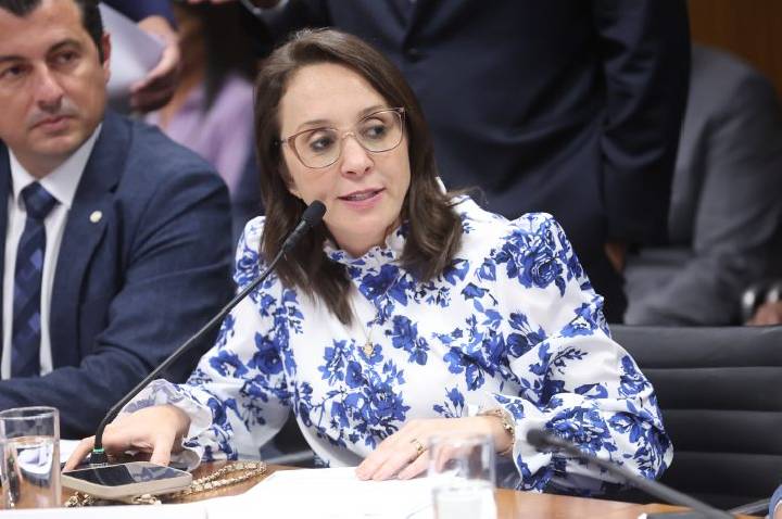 Projeto cria política de saúde mental na educação básica