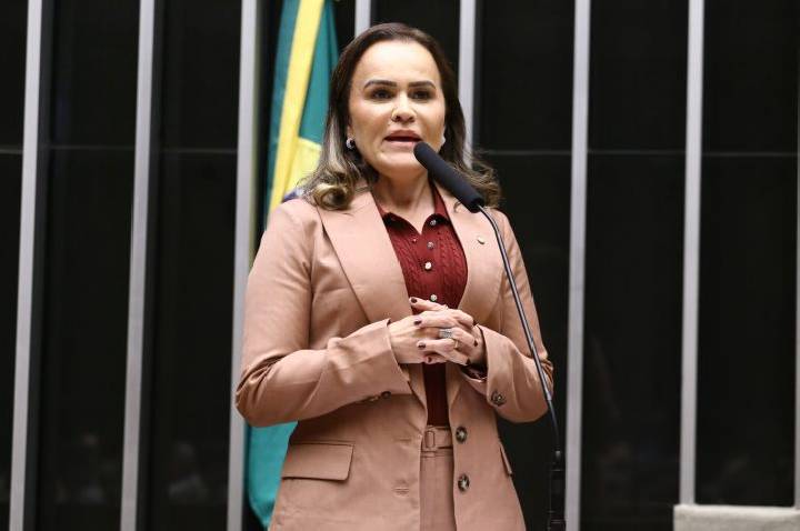 Proposta cria regras para segurança sanitária e controle de piscinas