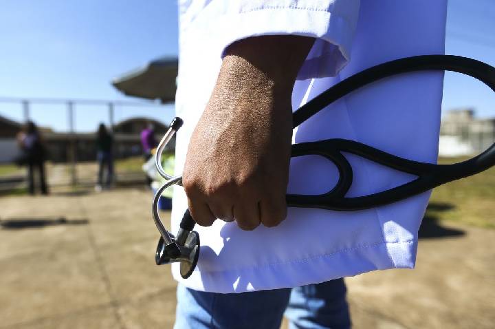 Revalida: candidatos já podem conferir local da prova prática