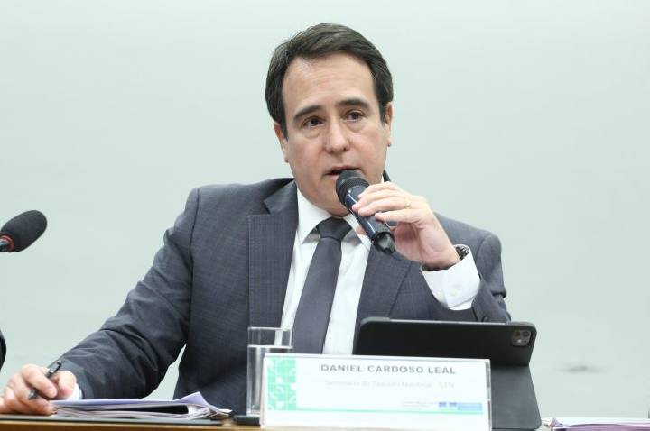 Secretário do Tesouro Nacional destaca crescimento econômico do país após a pandemia
