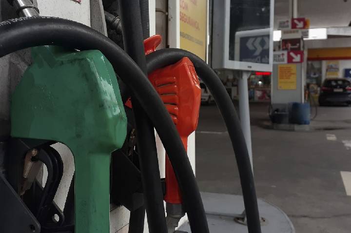 Segunda maior refinaria do país reduz preço da gasolina em 11,3%