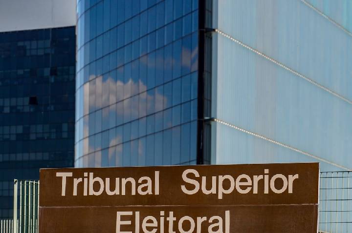 TSE recebeu mais de 50 mil denúncias de propaganda irregular