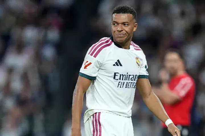 Vencedor da Bola de Ouro critica Mbappé: ‘Ele não se aplica ao prêmio’