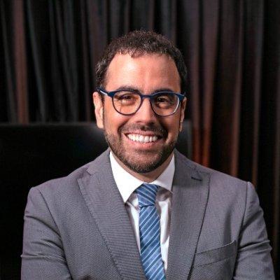 Crusoé: Quem manda na “cabeça política” de Flávio Dino