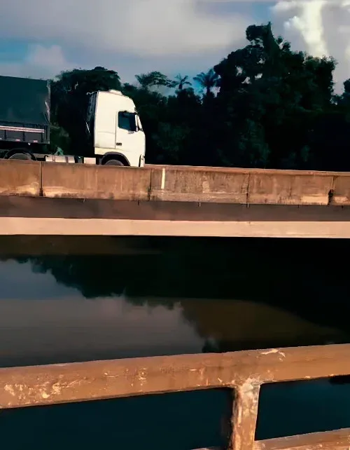 Após circulação de vídeos sobre ponte em Candeias, CREA busca esclarecimentos e DNIT garante controle da situação