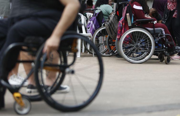 Brasil tem 14,4 milhões de pessoas com deficiência