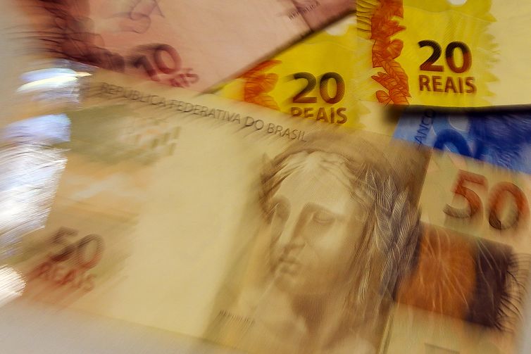 Contas do Governo Central têm melhor abril em três anos