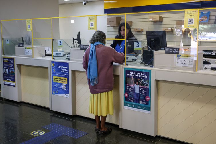 Mais de 60 mil vítimas de fraude no INSS foram atendidas nos Correios