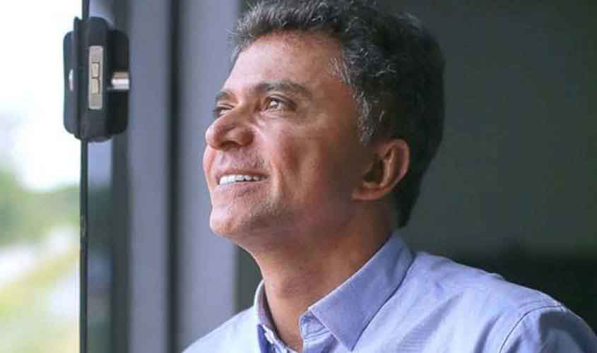 Ministro do TSE absolve Expedito Júnior de condenação por falsificação na campanha de 2010