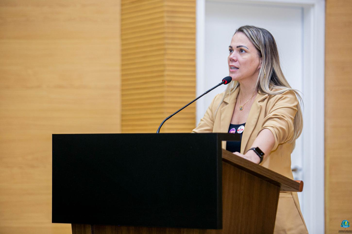 Sancionado licença-prêmio para os servidores da Emater, proposta da deputada Cláudia de Jesus