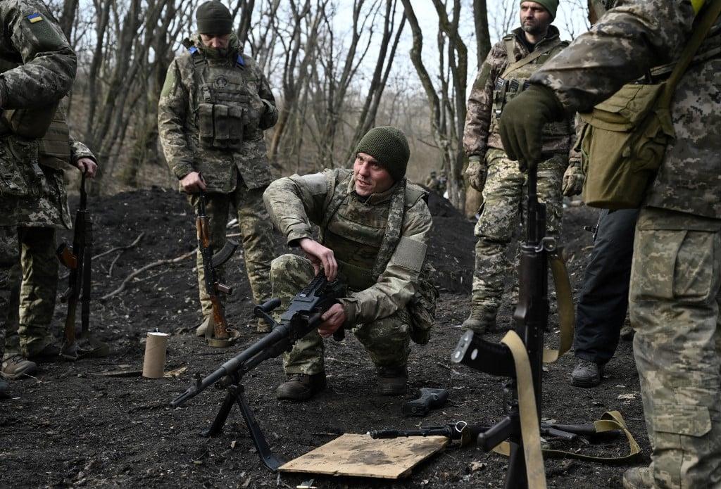 Ucrânia oferece salários de até R$ 25 mil para recrutar brasileiros para guerra