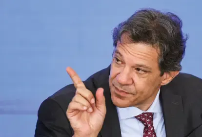 Após derrota no Congresso, Haddad cogita levar derrubada do IOF ao STF