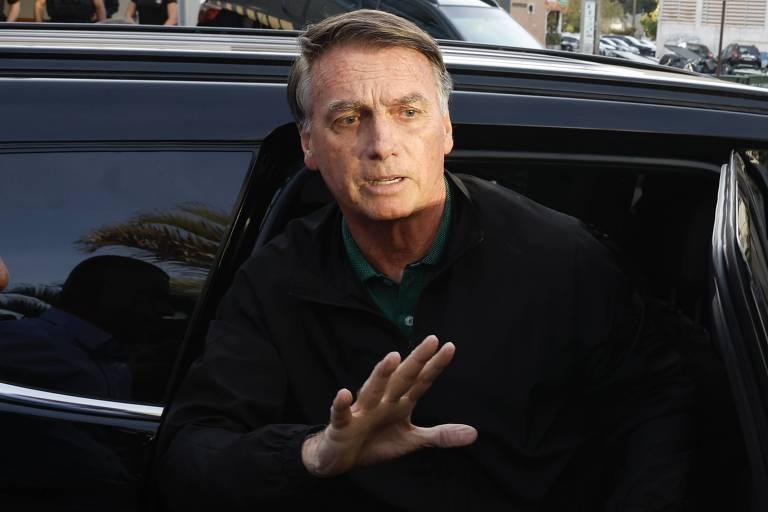 Bolsonaro depõe à PF e diz que mandou cerca de R$ 2 milhões ao filho Eduardo nos EUA