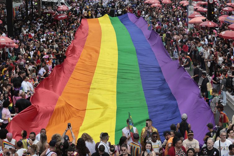 Brasil adere a declaração sobre direitos da população LGBTQIA+ 
