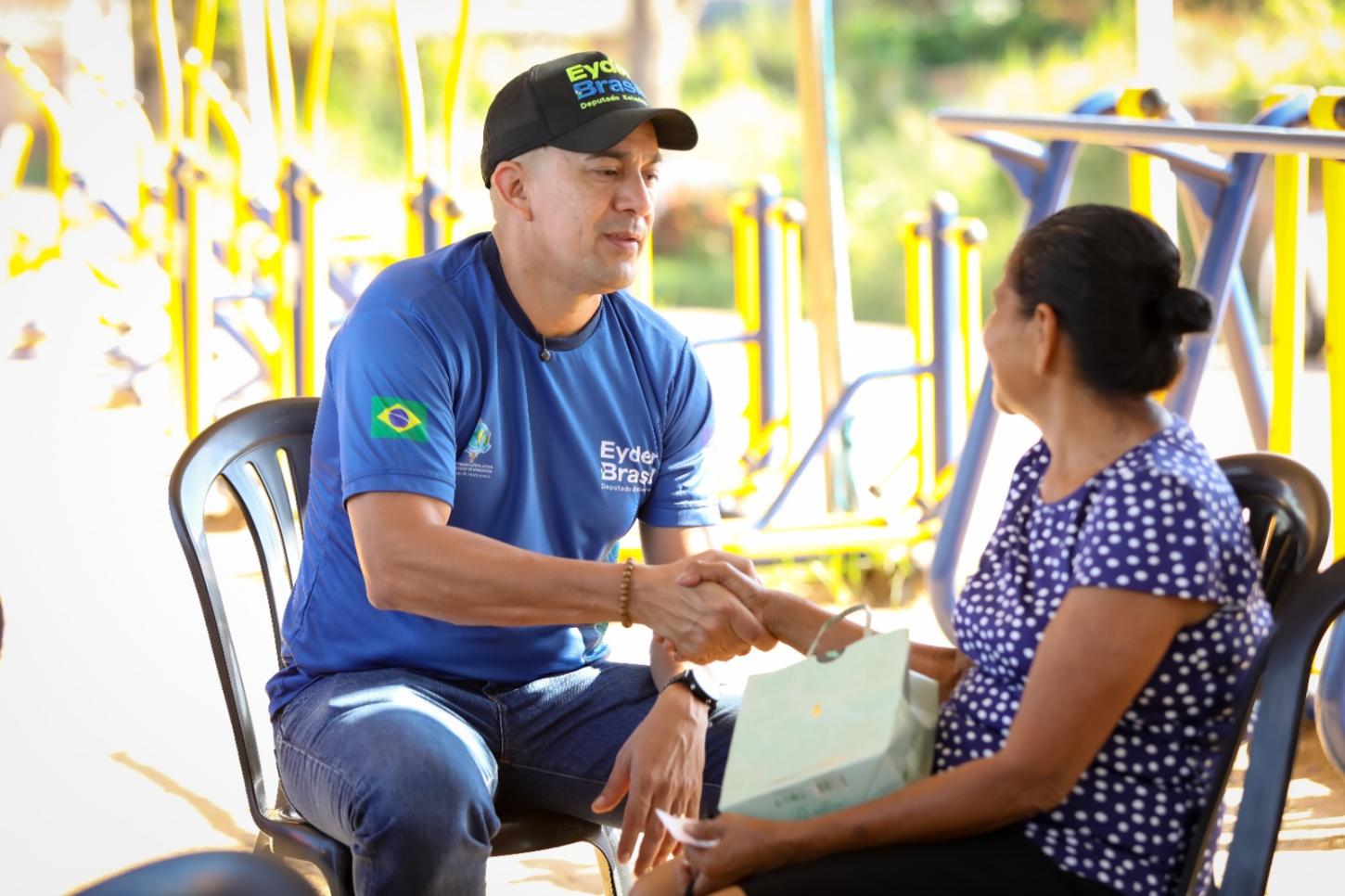 Cidadania no Bairro: Eyder Brasil leva mutirão de serviços gratuitos ao Orgulho do Madeira