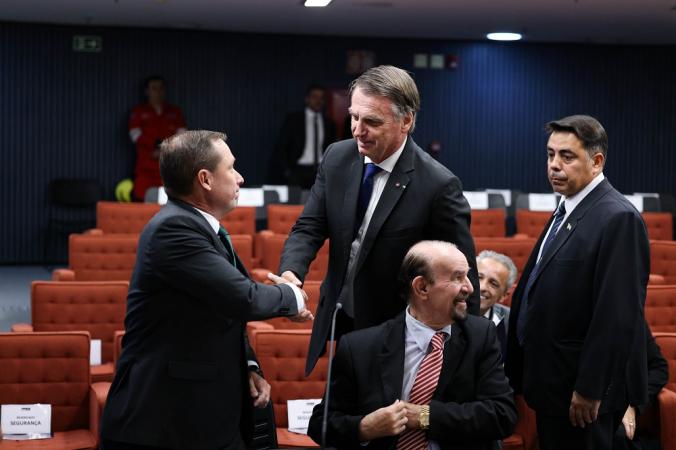 Clima tenso e cumprimentos marcam início de interrogatórios no STF sobre suposta tentativa de golpe
