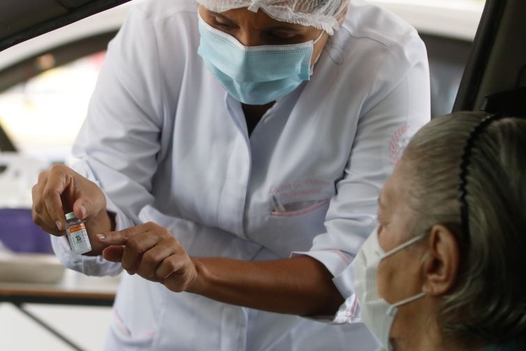 Dia da Imunização: conheça o serviço dos centros de vacinas especiais