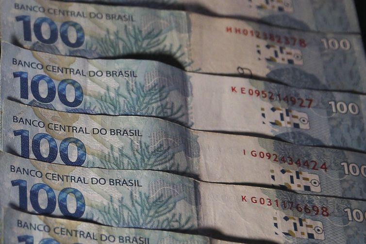 Entenda como fica o IOF após derrubada de decreto