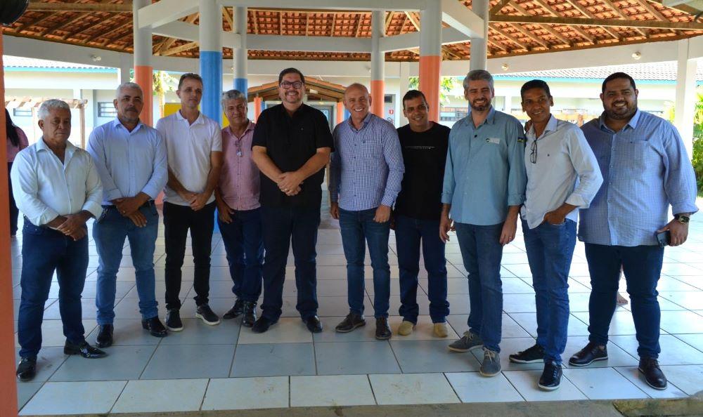 Escola de Machadinho do Oeste recebe novos equipamentos com investimento do deputado Ezequiel Neiva