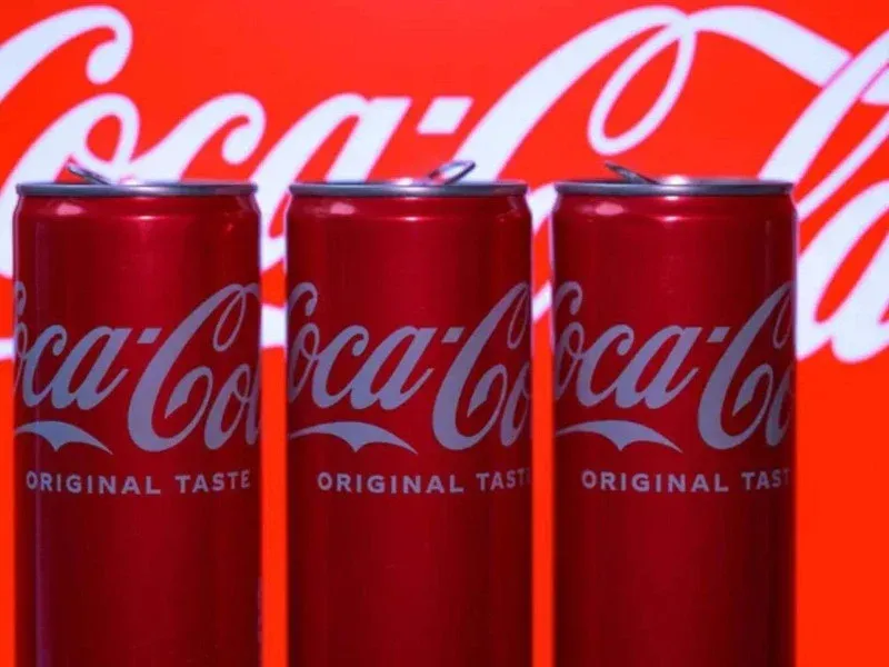 Fábrica da Coca-Cola em Fortaleza tem produção suspensa por suspeita de contaminação