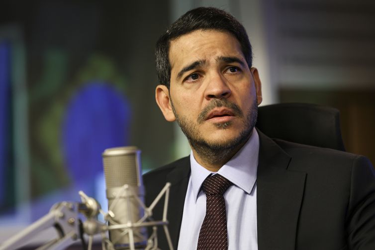 Governo: ressarcimento do INSS será feito em parcela única neste ano