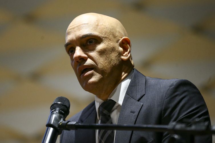 Moraes manda Google informar quem publicou minuta do golpe na internet