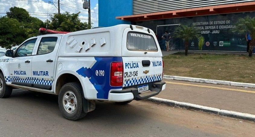 Homem tenta matar padrasto com faca na zona rural