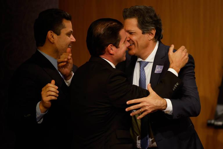 Hugo Motta diz que reunião com Haddad e Alcolumbre marca “retomada do diálogo” entre Executivo e Congresso