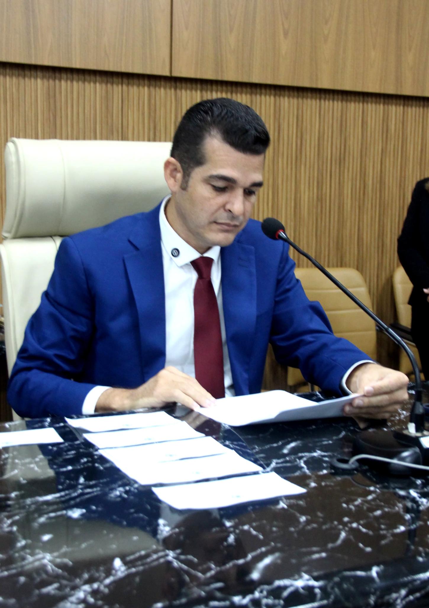 TRE realizará atendimentos em União Bandeirantes, informa vereador Adalto