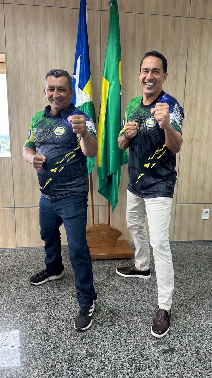 Eyder Brasil destina R$ 250 mil para material esportivo de artes marciais em Porto Velho